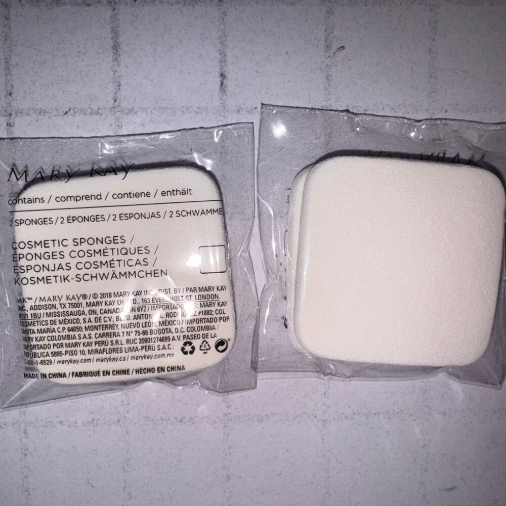 2 x mary kay Cosmetic Sponges pk./2